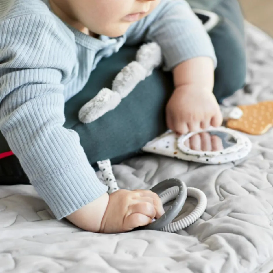 Peluche d'activités vibrante Croco vert|Done by Deer Clearance