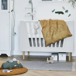 Peluche d'activités vibrante Croco vert|Done by Deer Clearance