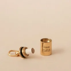 Clearance Mon Petit Poids Pendentif Mon Petit Secret personnalisable (plaqué or jaune)