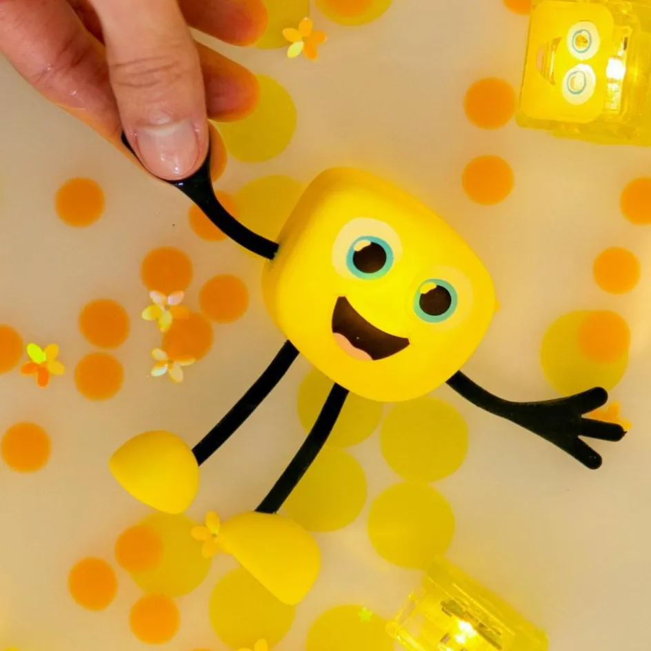 Personnage Alex jaune et 2 cubes lumineux|Glo Pals New