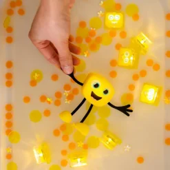 Personnage Alex jaune et 2 cubes lumineux|Glo Pals New