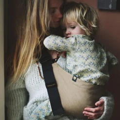 Porte bébé enfant en lin Camel|Wildride Outlet