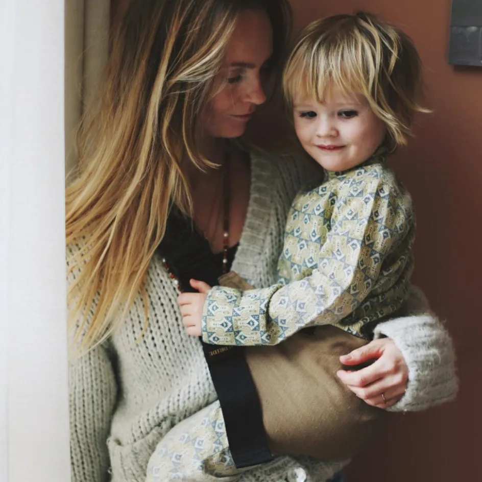 Porte bébé enfant en lin Camel|Wildride Outlet