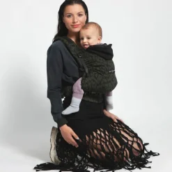 Clearance Love Radius Porte bébé HoodieCarrier 2 Wild Chamo