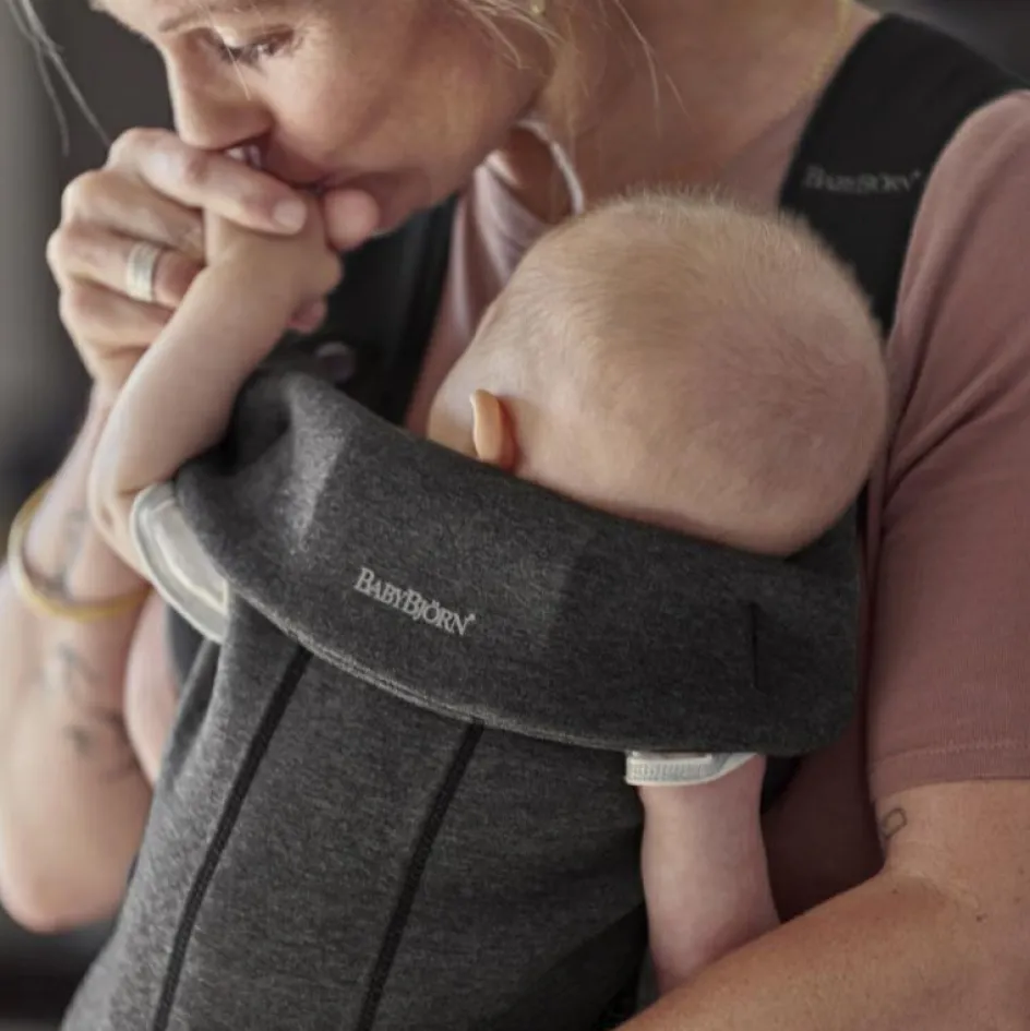 Porte bébé Mini Jersey 3D gris charbon|BabyBjörn Discount