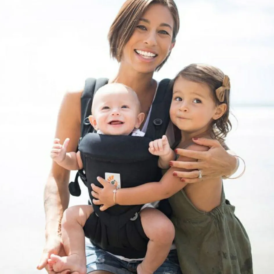 New Ergobaby Porte bébé Omni 360 noir intense