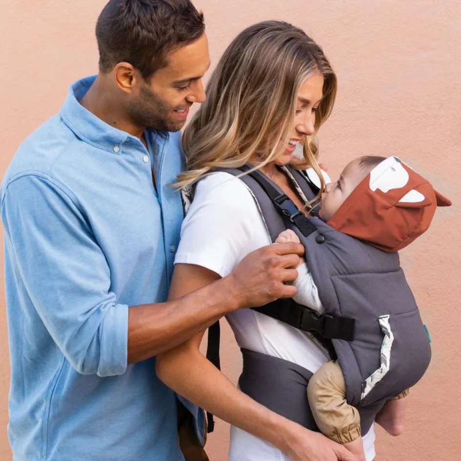 Porte-bébé Cuddle Up Fox avec capuche|Infantino Hot