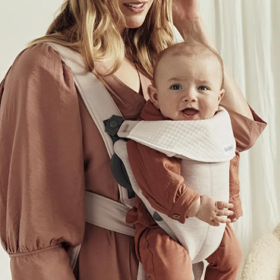 Porte-bébé Mini en jersey 3D beige clair|BabyBjörn Outlet
