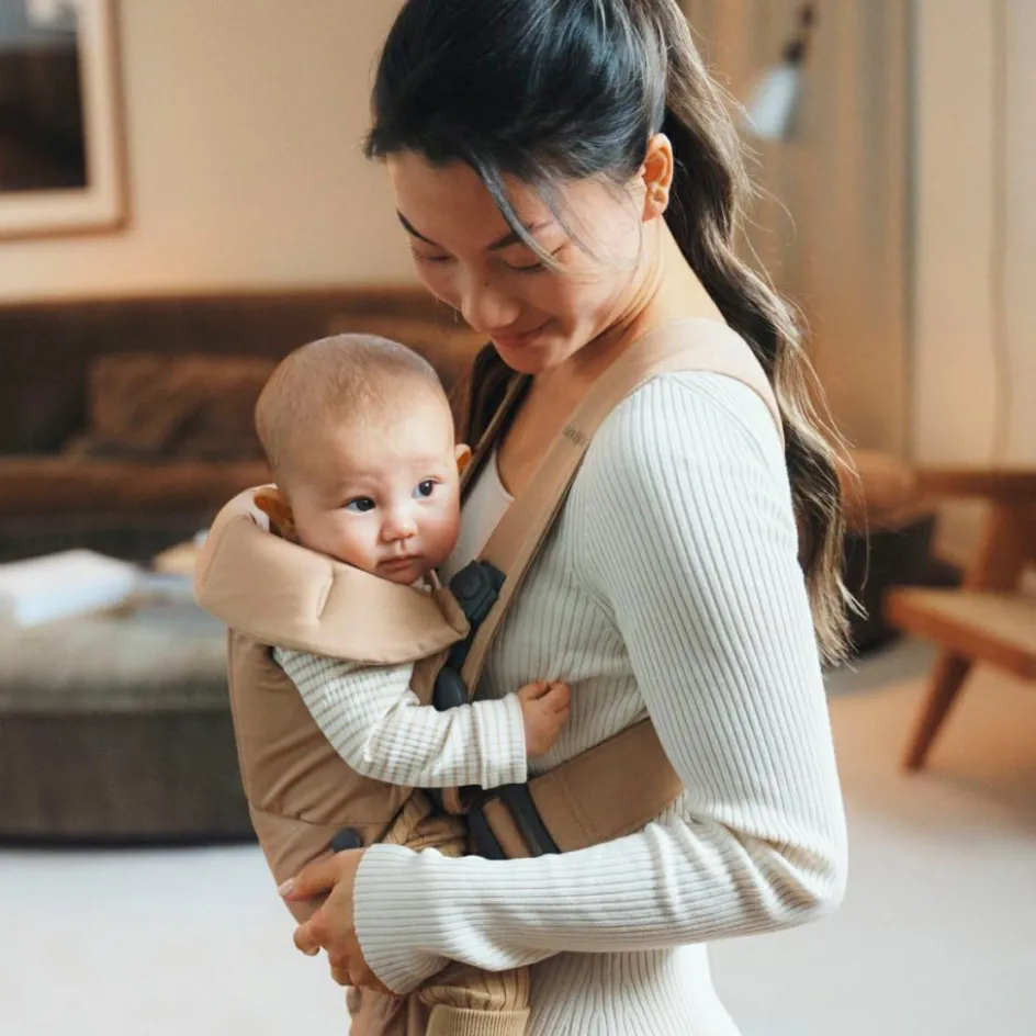 Porte-bébé Mini Tissé beige|BabyBjörn Hot