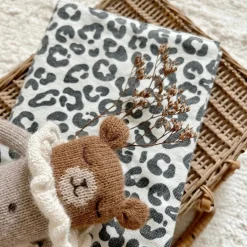 Discount Rose in April Protège carnet de santé Chloé Graou Greige