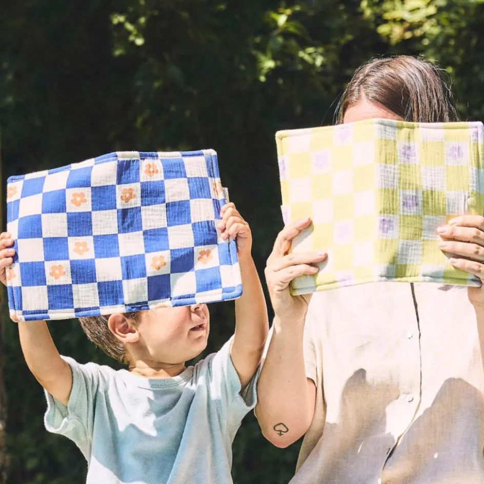 Protège carnet de santé Comme un bonbon Romy damier jaune|BEBEL Clearance