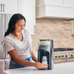 Préparateur de biberon Formula Pro Advanced Charcaol|babybrezza Online