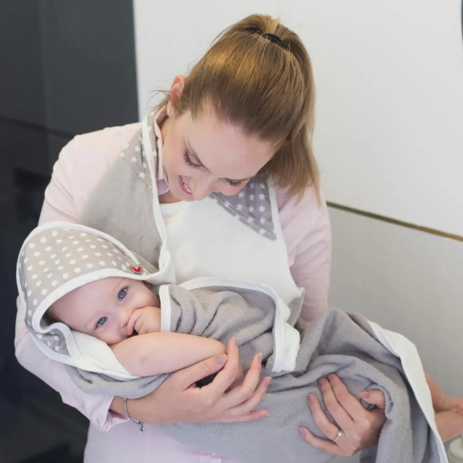 New Baby to Love Serviette tablier de bain papillon grise Etoile (108 x 107 cm)