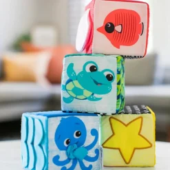 Sale Baby Einstein Set de 4 cubes souples Explore & Discover