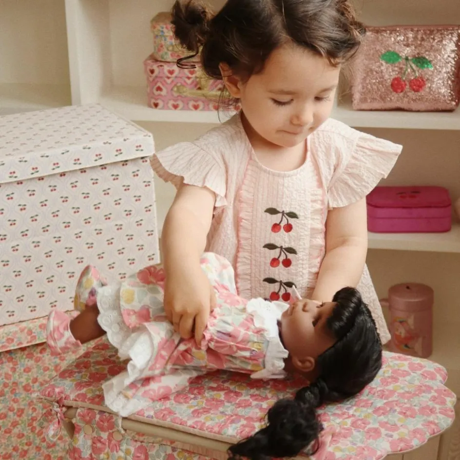 New Konges Slojd Table à langer pour poupée Rose anglaise