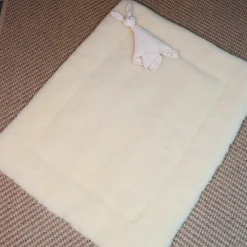 Tapis de jeu en laine Wooly (100 x 80 cm)|Kaiser