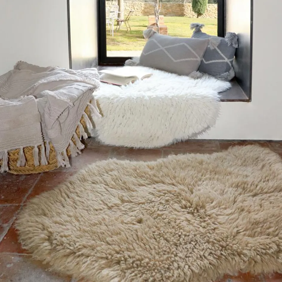Clearance Lorena Canals Tapis en laine Woolly Sheep blanc (110 x 75 cm)