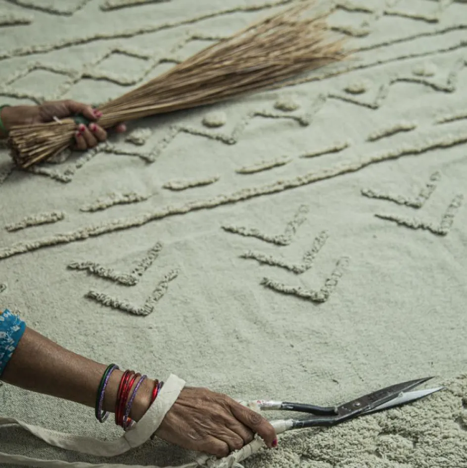 Tapis lavableTribu olive (120x 160 cm)|Lorena Canals Sale