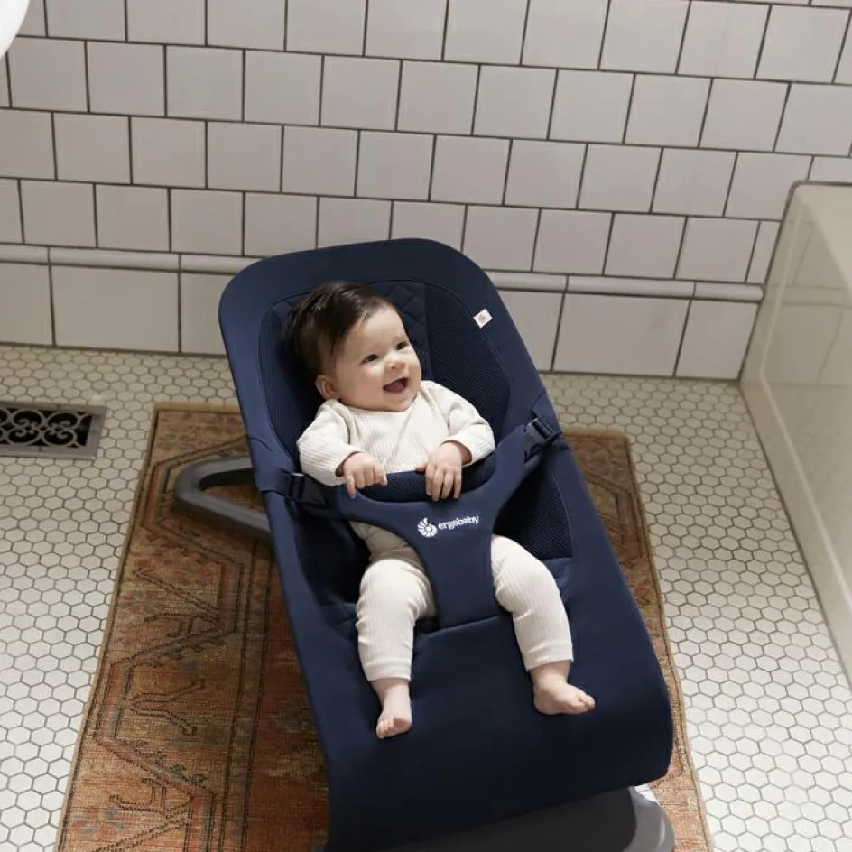 Hot Ergobaby Transat Evolve 3 en 1 bleu nuit