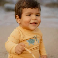 T-shirt de bain anti-UV manches longues Seashells Sunny Yellow (6-12 mois)|Little Dutch Outlet